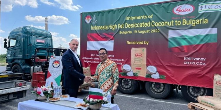 Perusahaan Indonesia Mulai Ekspor Tepung Kelapa ke Bulgaria