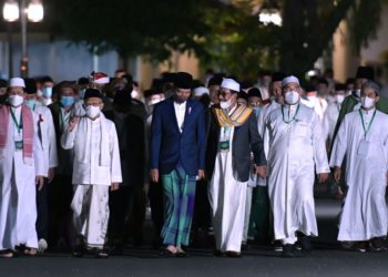 Jokowi Minta Segenap Bangsa Berdoa Agar Indonesia Diberi Limpahan Energi dan Pangan