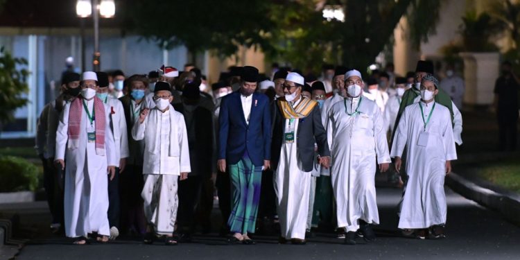 Jokowi Minta Segenap Bangsa Berdoa Agar Indonesia Diberi Limpahan Energi dan Pangan