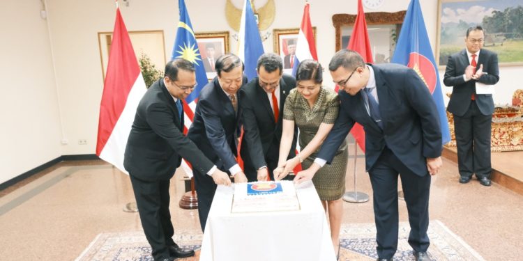 ASEAN DAY 2022: Diplomat Indonesia Gaungkan Stabilitas ASEAN di Eropa dan Mexico City