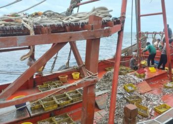 ILLEGAL FISHING: Dua Kapal Ikan Vietnam Ditangkap di Natuna Utara
