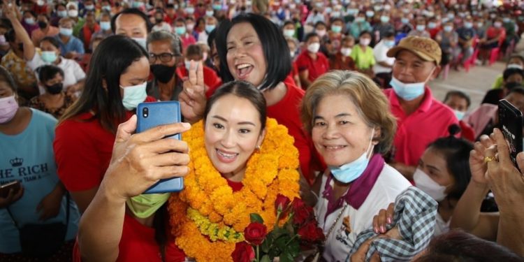 Paetongtarn Shinawatra Unggul dalam Jajak Pendapat Pemilihan PM Thailand 1