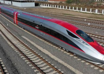 Rangkaian Kereta Cepat Pertama di Indonesia dan Asia Tenggara Mulai Dirakit