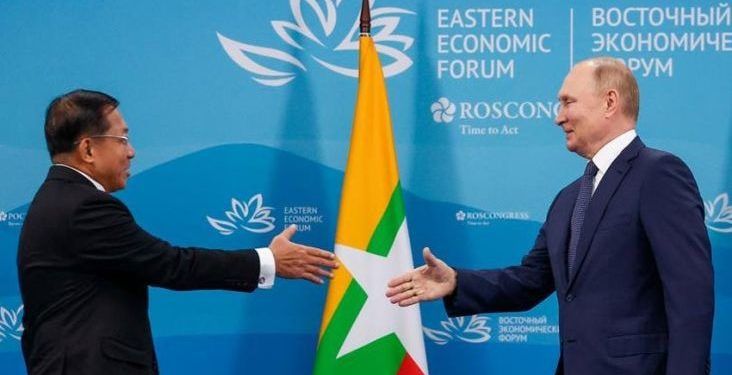 Myanmar Beli Bahan Bakar Minyak dari Rusia dengan Rubel