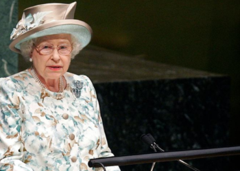 Ratu Elizabeth II: ‘Kehadiran yang Meyakinkan’ Selama Beberapa Dekade dengan ‘Perubahan Besar’