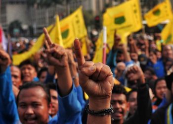 Mahasiswa dan Buruh di Indonesia Bersatu Tolak Kenaikan Harga BBM