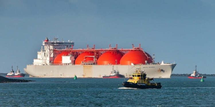 Kapal Tanker LNG Menumpuk di Eropa 1