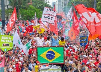 Jutaan Rakyat Brasil Turun ke Jalan Rayakan Kemenangan Lula Sebagai Presiden Baru 1