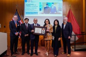 Dubes Indonesia, Rosan Roeslani Raih Penghargaan dari Oklahoma State University 1