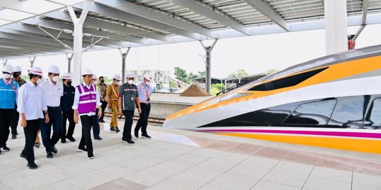 Proyek Kereta Cepat Indonesia-China akan Perkuat Daya Saing ASEAN