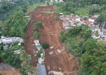 Pakar Tsunami: Rumah di Kota dan Desa di Indonesia tidak Dirancang Tahan Gempa