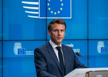 Macron Desak AS dan China Bayar Kompensasi Dampak Perubahan Iklim