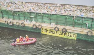 Sponsor COP27 The Coca-Cola Company Masuk Daftar Pencemar Plastik Terburuk di Dunia 1