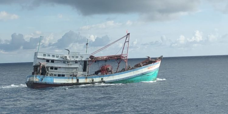 ILLEGAL FISHING: Petugas Indonesia Buru 2 Kapal Vietnam di Laut Natuna