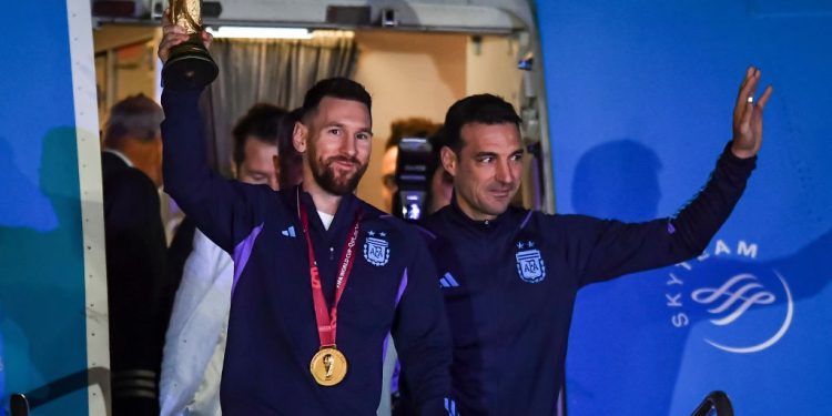 Selebrasi Juara Piala Dunia, Jutaan Rakyat Argentina Tumpah di Jalanan
