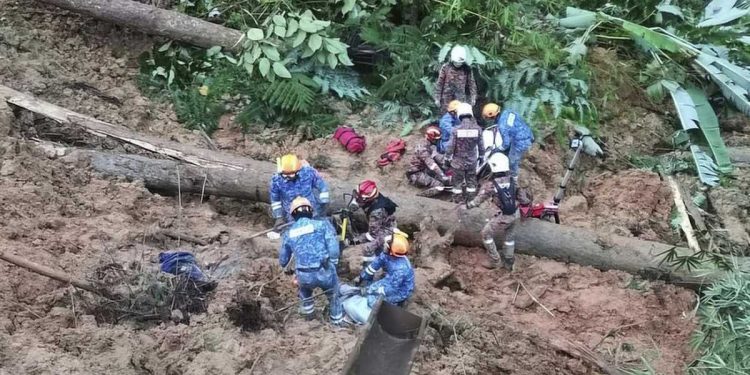 Bencana Tanah Longsor di Malaysia: 21 Orang Tewas, 100 Orang Terjebak