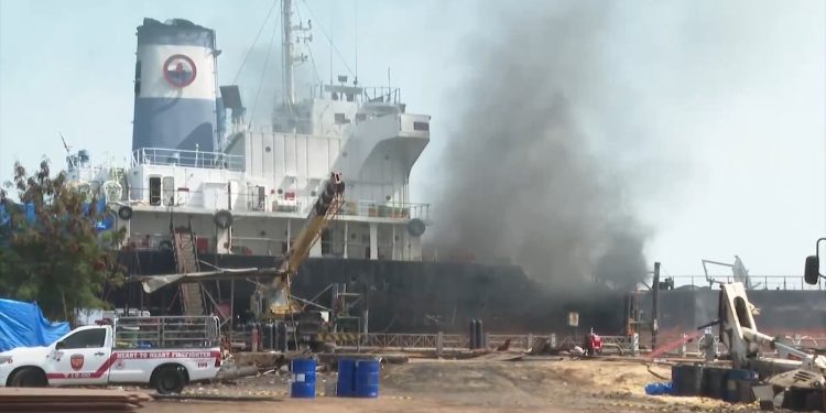 Kapal Tanker Meledak di Thailand, 3 Orang Tewas dan 10 Orang Terluka