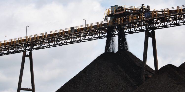 Pasokan Batubara di Australia Terhambat, HBA Melejit ke US$305,21 Per Ton