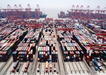 Pelabuhan Shanghai Masih Jadi Pelabuhan Peti Kemas Tersibuk di Dunia pada 2022