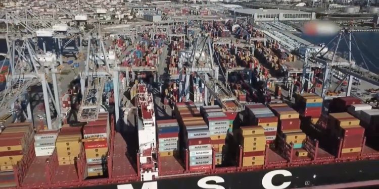 Ekspor Turkiye Capai Rekor Tertinggi pada 2022, Tembus US$254,2 Miliar