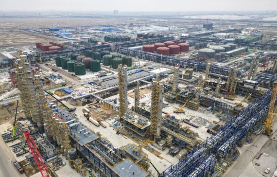 Mesin-mesin Konstruksi Infrastruktur di China Bekerja Tanpa Henti 1 Mesin-mesin Konstruksi Infrastruktur di China Bekerja Tanpa Henti
