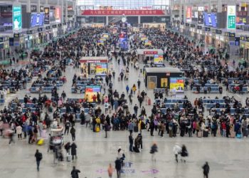 China Catat 100 Juta Perjalanan Kereta Pasca Liburan Festival Musim Semi