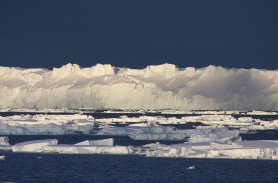 El Nino Percepat Gletser Antarktika Mencair dan Tak Bisa Dipulihkan