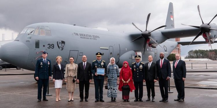 Dubes Rosan Saksikan Penyerahan Pesawat C-130J-30 Super Hercules dari Pabrikan Lockheed Martin 1