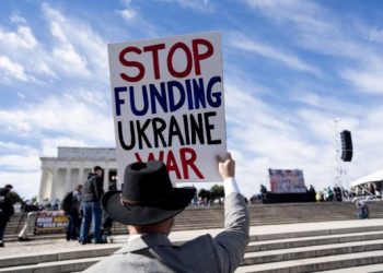 Biden Kunjungi Kiev di Tengah Meluasnya Demonstrasi Antiperang di AS