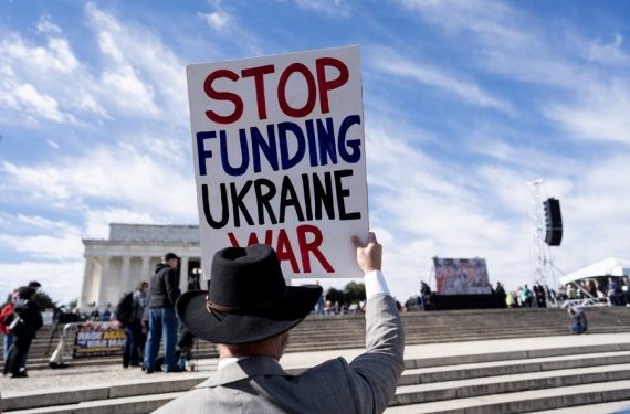 Biden Kunjungi Kiev di Tengah Meluasnya Demonstrasi Antiperang di AS