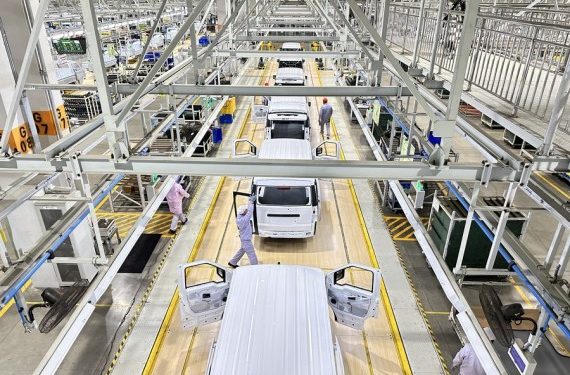Penjualan Mobil China Naik 13,5 Persen di Februari 2023
