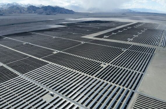 Cekungan Qaidam Berpotensi Jadi Basis Energi Terbarukan China
