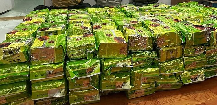 Pakai Bungkus Teh China, Petugas Gagalkan Penyelundupan 8 Karung Sabu di Perairan Aceh