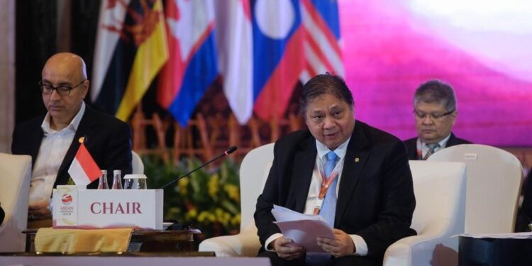 Menteri Ekonomi ASEAN Dukung Inisiatif Pengembangan Ekosistem Kendaraan Listrik di Kawasan