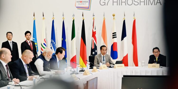 Bahas Iklim di KTT G7: Jokowi Tegaskan Bumi Butuh Aksi Nyata, Bukan Retorika 1 Bahas Iklim di KTT G7: Jokowi Tegaskan Bumi Butuh Aksi Nyata, Bukan Retorika