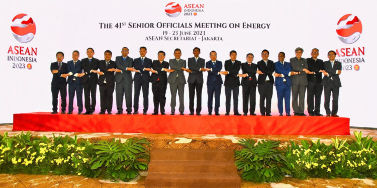 Indonesia Galang ASEAN Kolaborasi Transisi Energi dan Industri Mineral Kritis