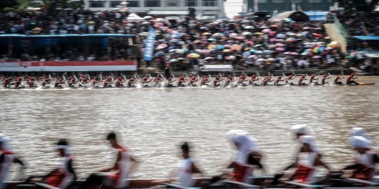 Festival Pacu Jalur 2023 di Riau, Tampilkan Atraksi Seni dan Budaya