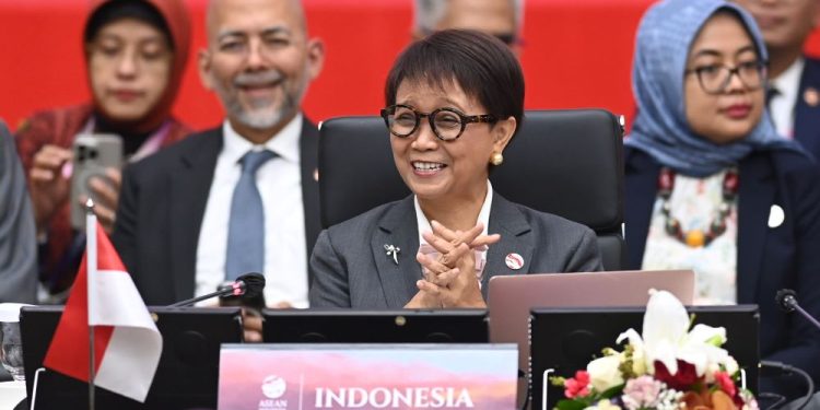 ASEAN Jalin Kerja Sama Erat dengan IORA dan PIF