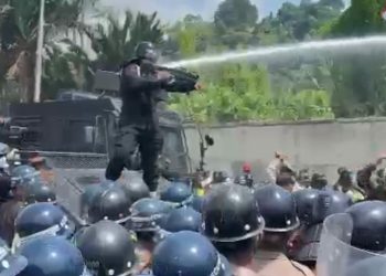 Nickel Waste Protest, Residents Demonstrate in the Chinese Company Area PT IWIP