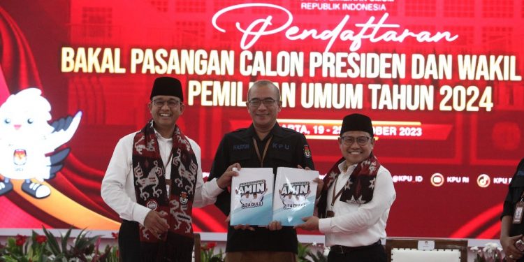 Indonesian Election: 2 Pairs of Presidential Candidates and Vice Presidential Candidates Register with the KPU