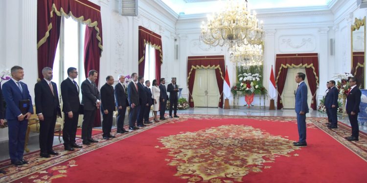 12 Ambassadors from Friendly Countries Start Serving in Indonesia
