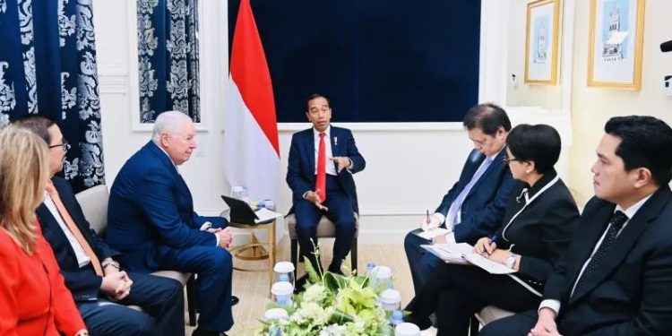 President Jokowi Meets Freeport Chairman McMoRan to Discuss Mine Downstreaming