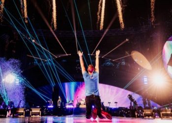 Incredible, Coldplay’s Concert in Jakarta was Welcomed Enthusiastically