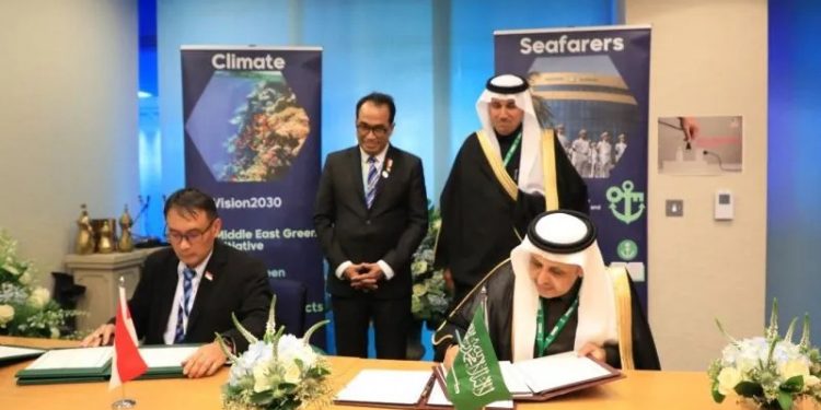 Indonesia, Saudi, Brunei and IALA Agree to Cooperate in the Field of Shipping and Port Connectivity 1 Indonesia, Saudi, Brunei and IALA Agree to Cooperate in the Field of Shipping and Port Connectivity