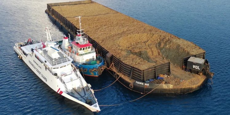Indonesia Coast Guard Arrests 3 Illegal Nickel Smuggling Ships in Sulawesi 1 Indonesia Coast Guard Arrests 3 Illegal Nickel Smuggling Ships in Sulawesi
