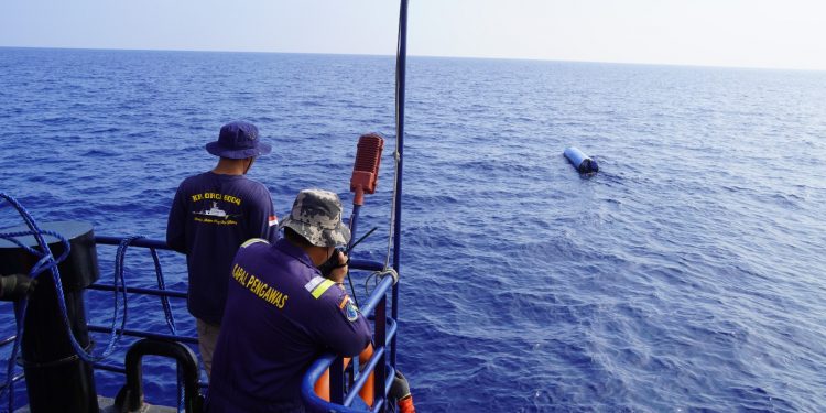 Eradicating Illegal Fishing, 16 Illegal FADs Seized on the Indonesia-Philippine Border
