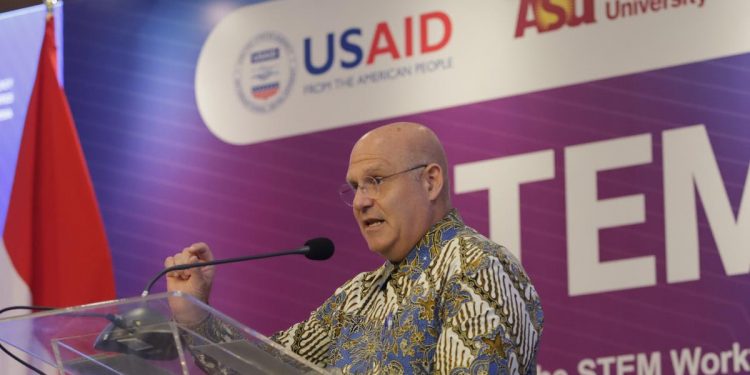 USAID and Indonesia Establish Strategic Higher Education Partnership