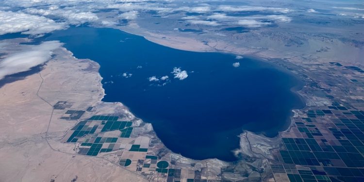 California Lakes Hold Reserves of 18 Million Tons of Lithium Worth $540 Billion