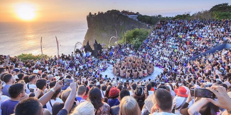 Indonesia will be Visited by 10.4 Million Foreign Tourists in 2023