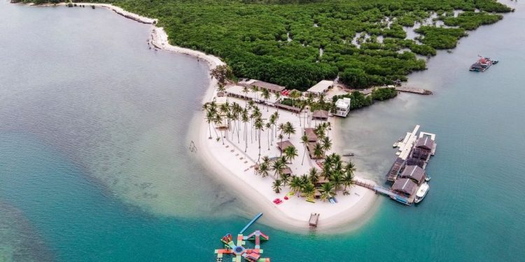 Singaporean Tourist Visits Boom in Batam